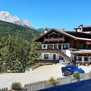 la-pineta-apartment-padola.hotelinveneto.com/