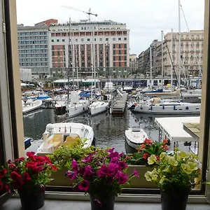Holiday home Casa Del Porto Al Borgo Marinari, Naples